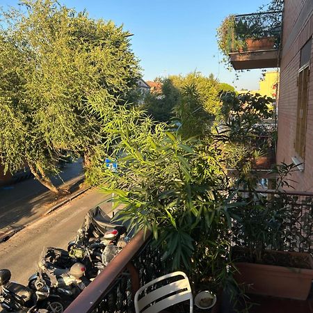 Bed and Breakfast La Fontana Di Carlotta Рим Экстерьер фото