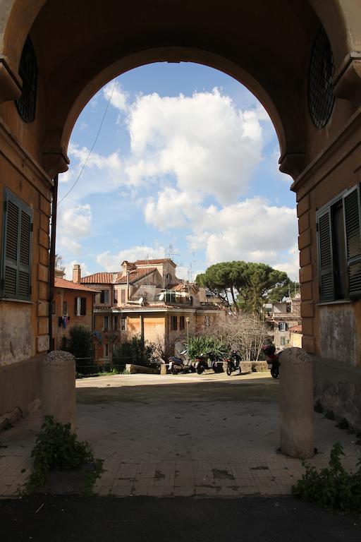 Bed and Breakfast La Fontana Di Carlotta Рим Экстерьер фото