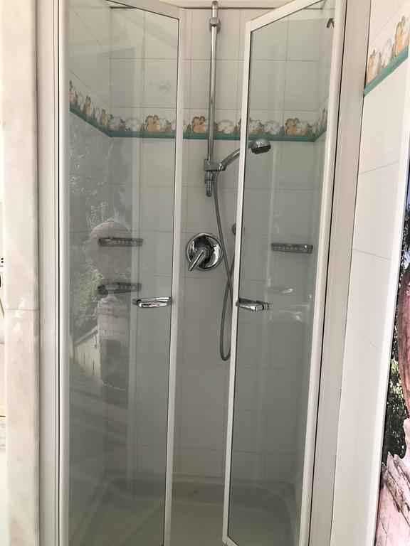 Bed and Breakfast La Fontana Di Carlotta Рим Экстерьер фото